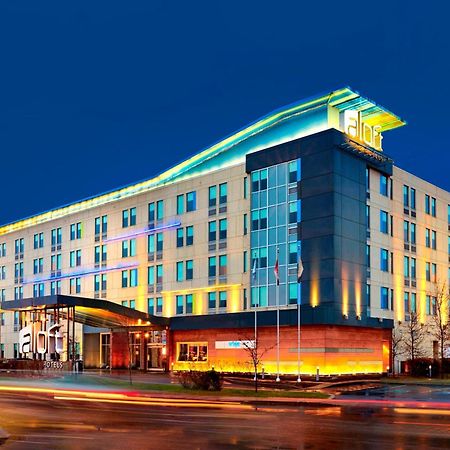 Aloft Montreal Airport Hotel Dorval Buitenkant foto