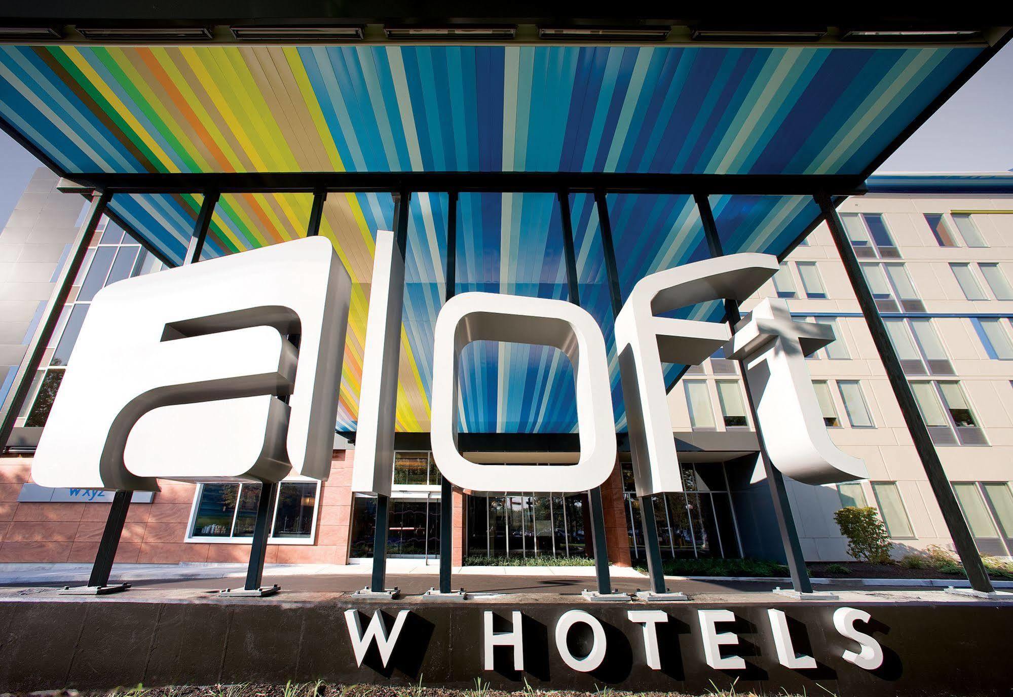 Aloft Montreal Airport Hotel Dorval Buitenkant foto